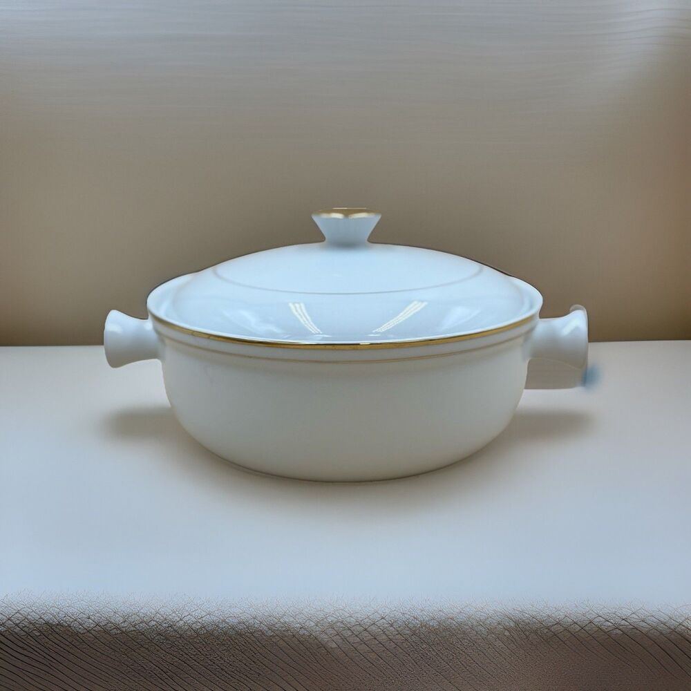 Andrea By Sadek Oven To Table Cookware Round Casserole with Lid - Gold Trim 7374